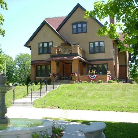 Westphal Mansion Inn Bed & Breakfast Hartford Esterno foto