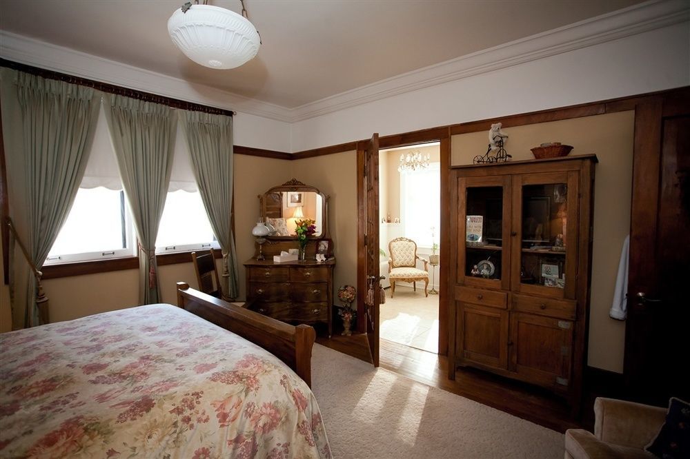 Westphal Mansion Inn Bed & Breakfast Hartford Esterno foto