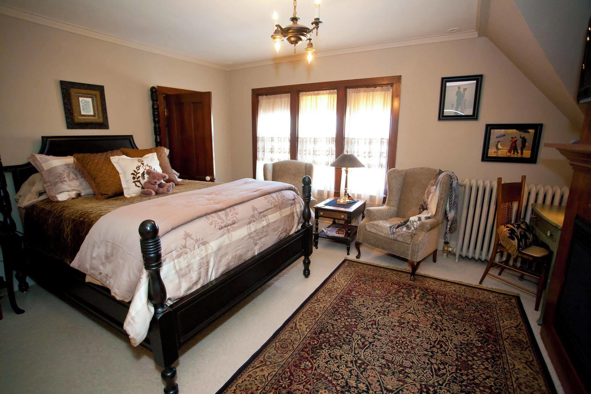 Westphal Mansion Inn Bed & Breakfast Hartford Esterno foto
