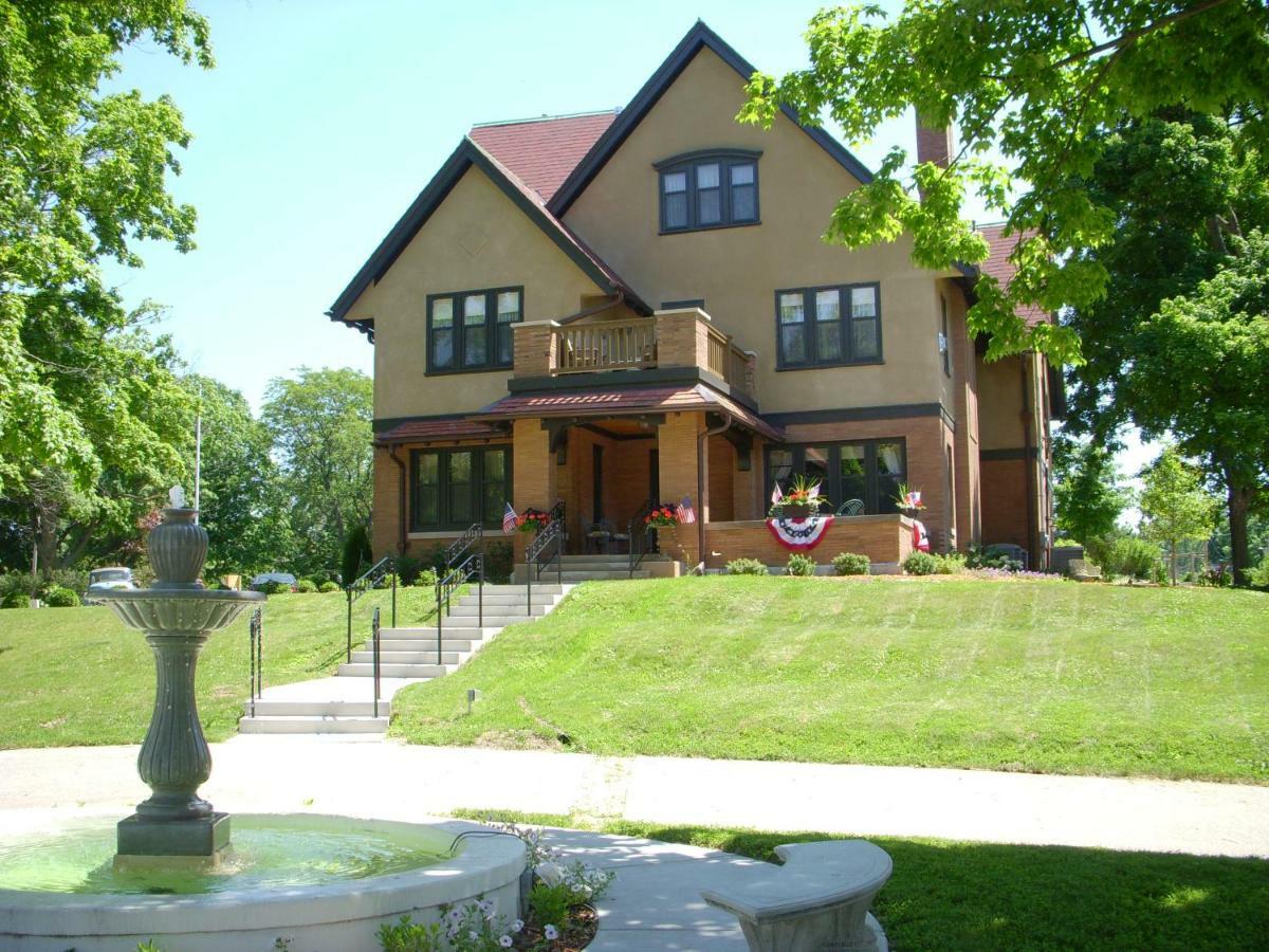 Westphal Mansion Inn Bed & Breakfast Hartford Esterno foto
