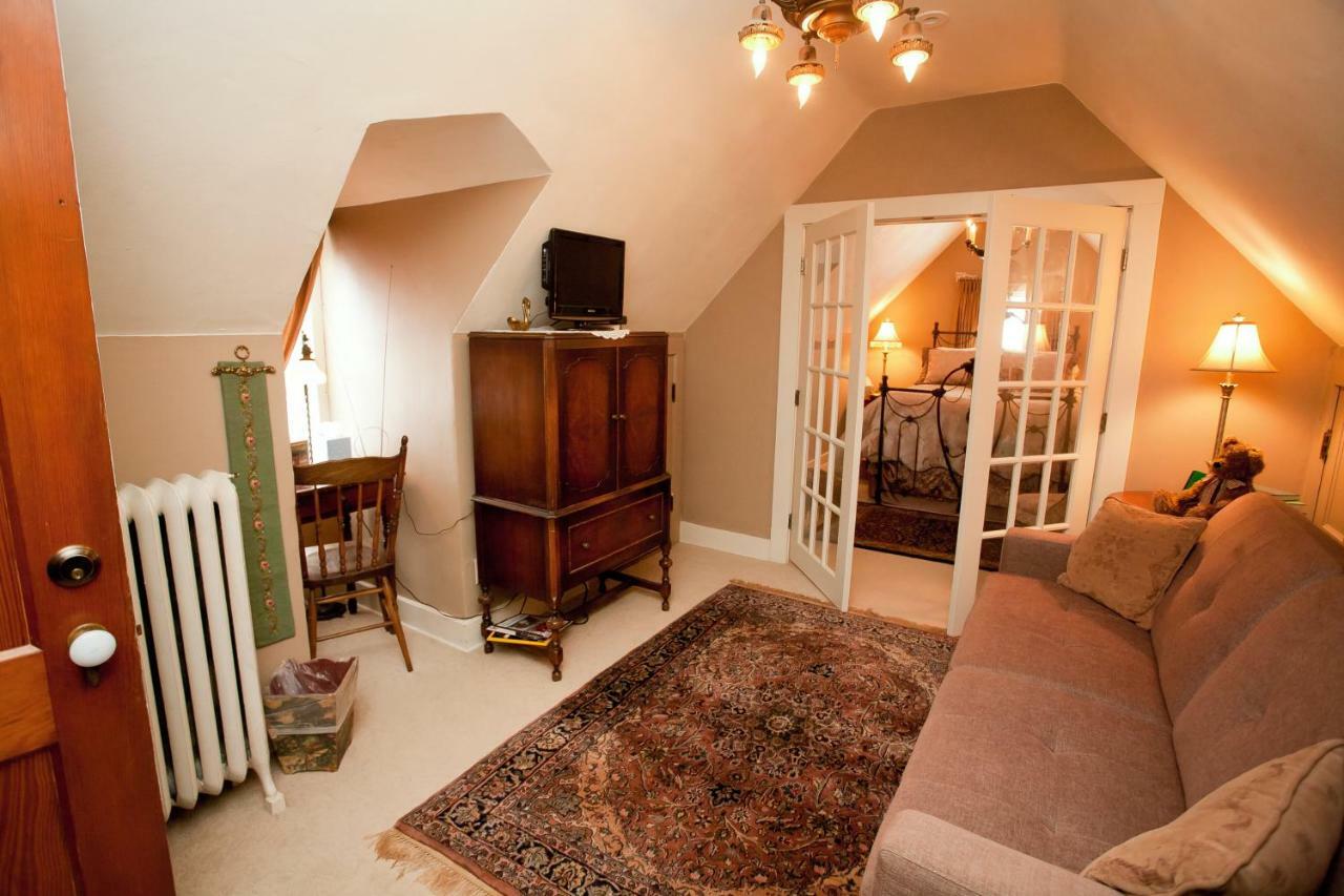 Westphal Mansion Inn Bed & Breakfast Hartford Esterno foto