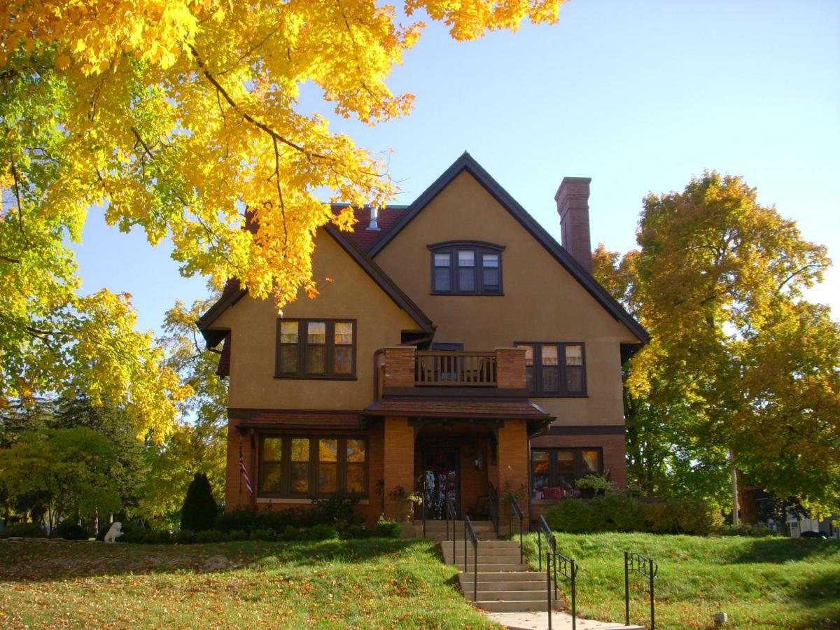Westphal Mansion Inn Bed & Breakfast Hartford Esterno foto